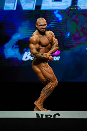 BODYBUILDING +102
